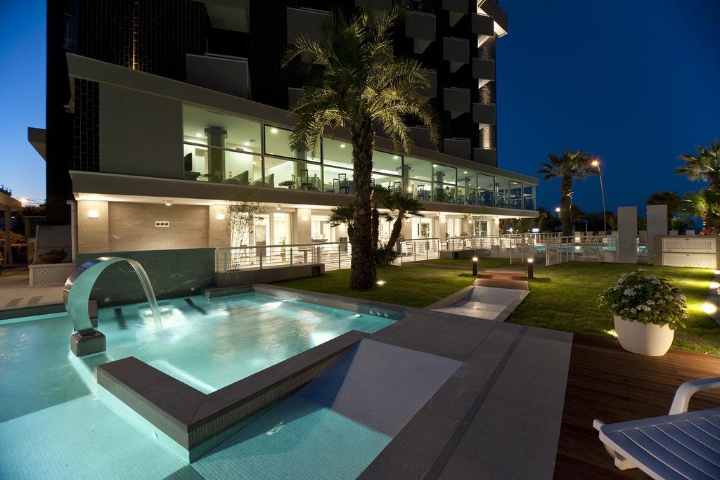 Hotel Eden Alba Adriatica Esterno foto
