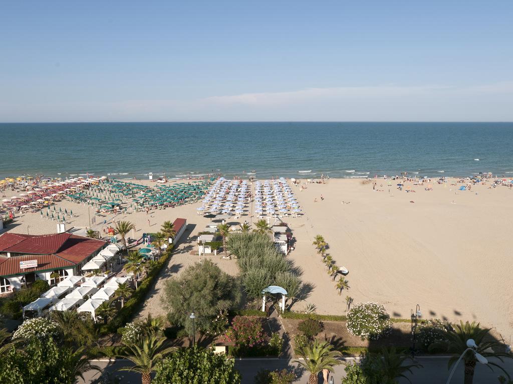 Hotel Eden Alba Adriatica Esterno foto